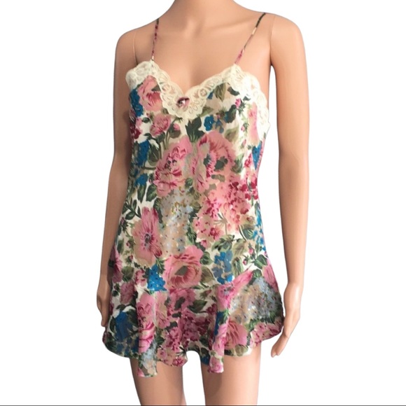 ⚡️Victoria’s Secret Night Gown - Picture 6 of 8